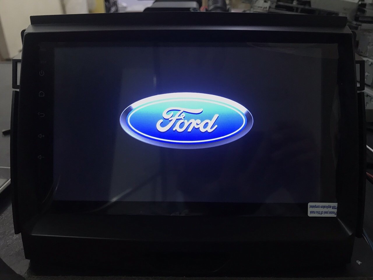 Màn hình DVD Android cho Ford Ranger Wildtrak 2018